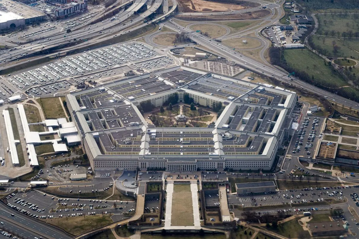Sistem AI Buatan Palantir Dituding Picu Serangan Rudal AS di Iran Sistem AI Buatan Palantir Dituding Picu Serangan Rudal AS di Iran